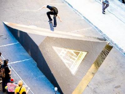 2008 Vans Downtown Showdown：Girl’s Three Pump Dump Video