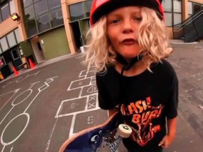 8岁滑手Bubbles挑战10层台阶