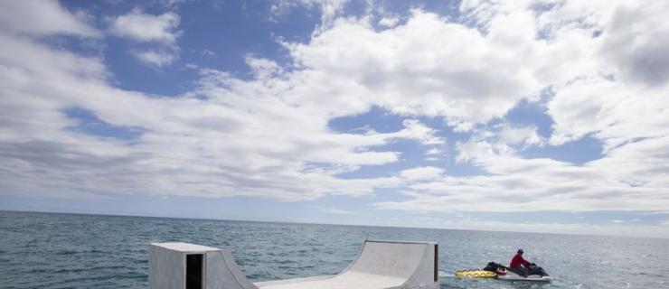 Volcom海上Mini Ramp大片拍摄花絮