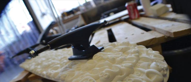 国外DIY达人自制3D滑板板面