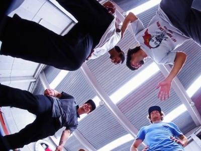 Enjoi滑板队伍造访DC滑板场