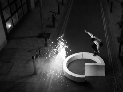 Isle skateboard出品：文艺范儿短片《Light丨Dark》