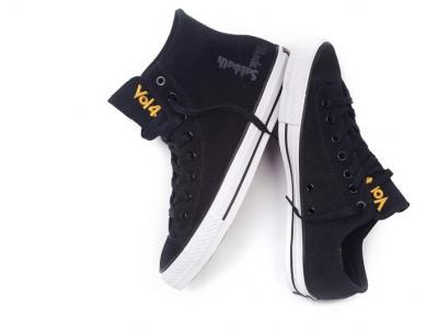 CONVERSE 联合传奇乐队BLACK SABBATH推出全新鞋品系列