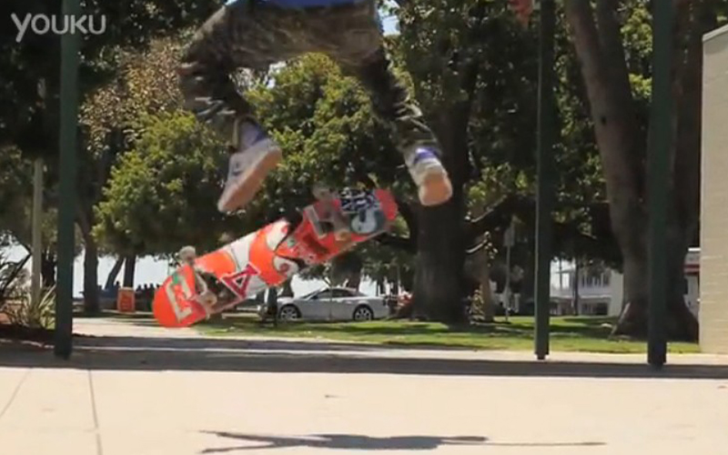 滑板 教学 Fakie Frontside Flips kickflip