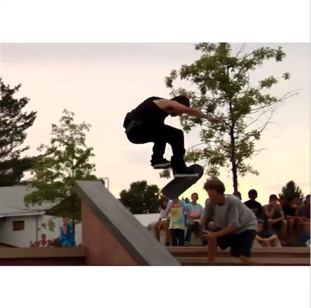 kellyhart非常潇洒360 flip