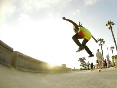 Neen Williams出演Shake Junt 巡航板广告