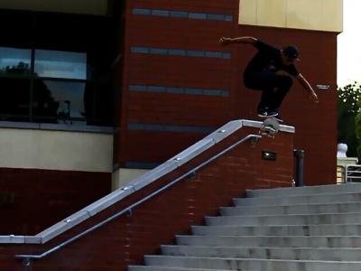 励志滑板视频3:Lamont Holt 13次Hardflip挑战巨型13级