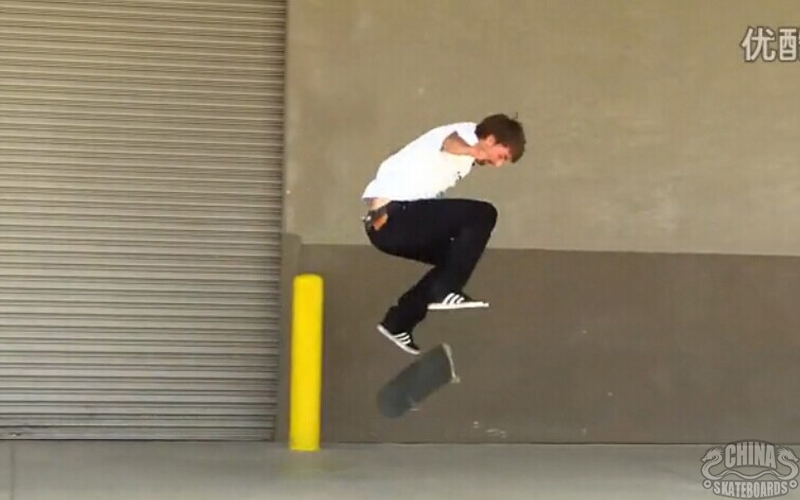 中文字幕 滑板 中级 动作 教学 Halfcab Heelflips fakie