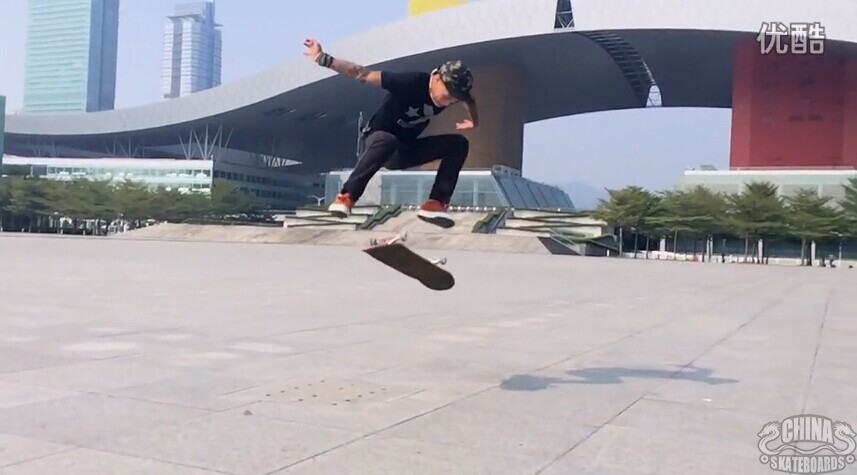 Kickflip 滑板 教学 动作