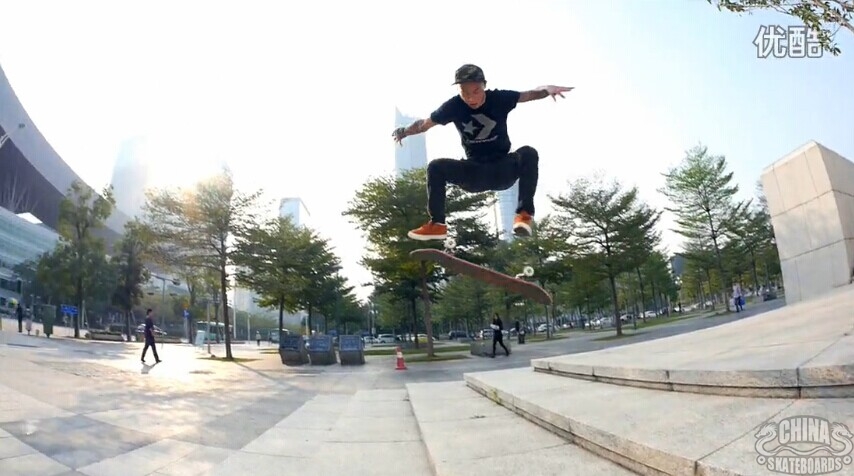 【滑板动作教学】justice,匡威滑手 李祉兴--kickflip