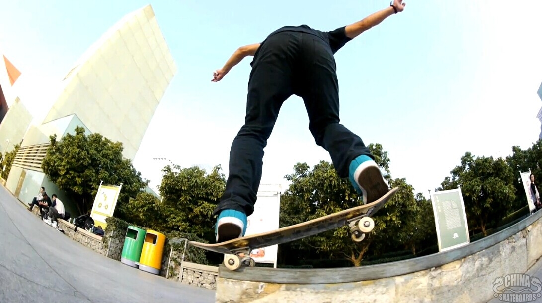 滑板 动作 教学 大世 NoseGrind