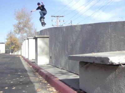 Dolan Stearns  最新个人影片「Sorry Entertainer」