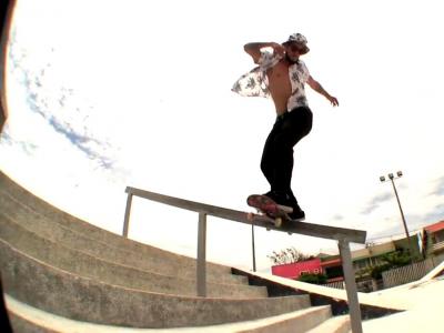 Blind 周日：风格滑手Filipe Ortiz 轻松扫遍巴西马蒂尼奥斯板场