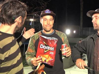 Bones Wheels滑板团队集体外出杀地形