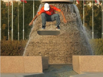 将地形演绎成一道风景，Official队伍滑在首尔TOUR视频