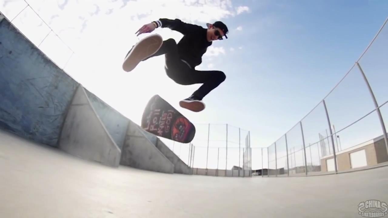 【滑板动作教学】kickflip——spencer nuzzi