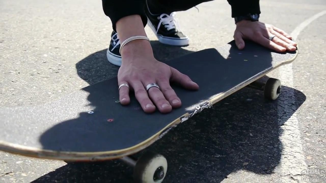 滑板 动作 教学 Spencer Nuzzi No-Comply Frontside Shuv