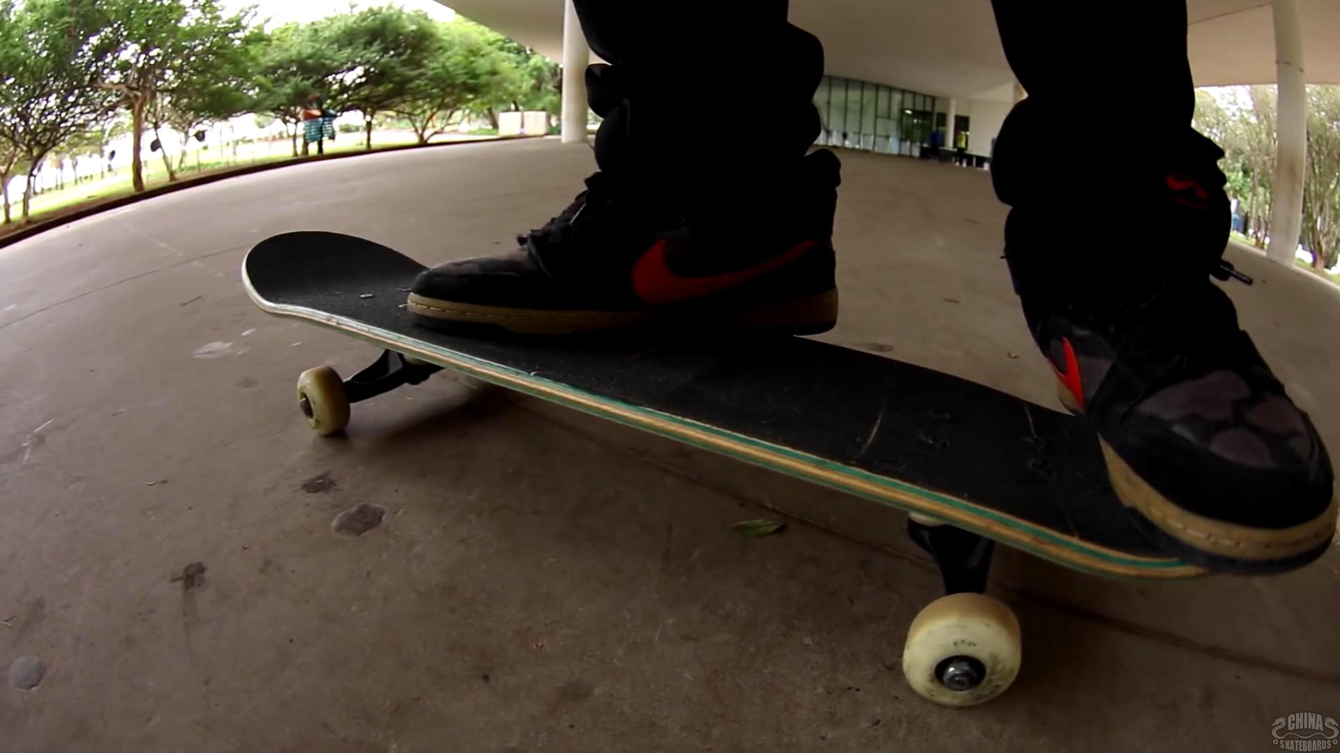 动作 滑板 教学 Backside ollie 360