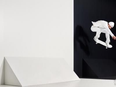 奥地利红牛：单色调的疯狂，黑与白的世界！