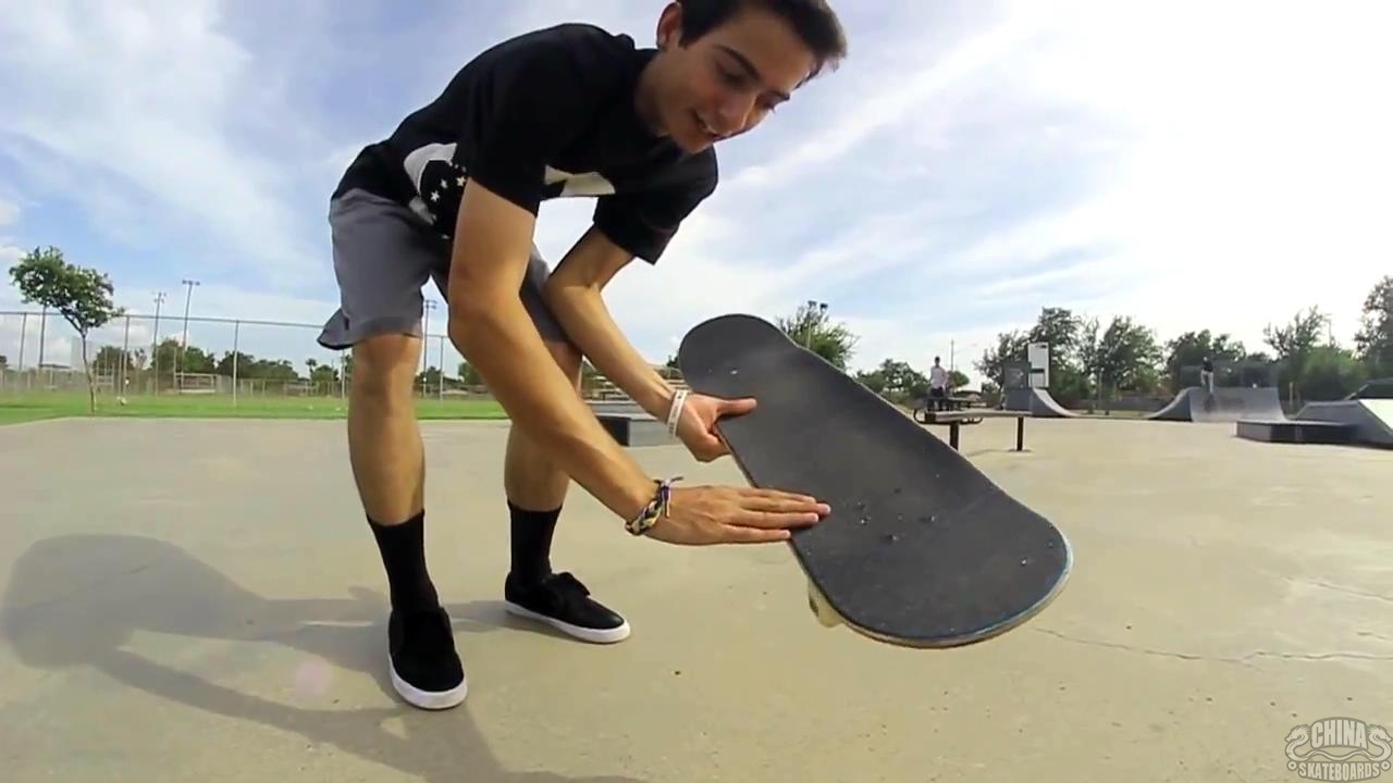 动作 滑板 教学 180 Late Flip Mikey Whitehouse 动作 滑板 教学 180 Late Flip Mikey Whitehouse
