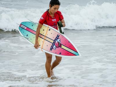 【板女动态】Psychos队员杨雪-Tribord冲浪海南公开赛万宁开赛