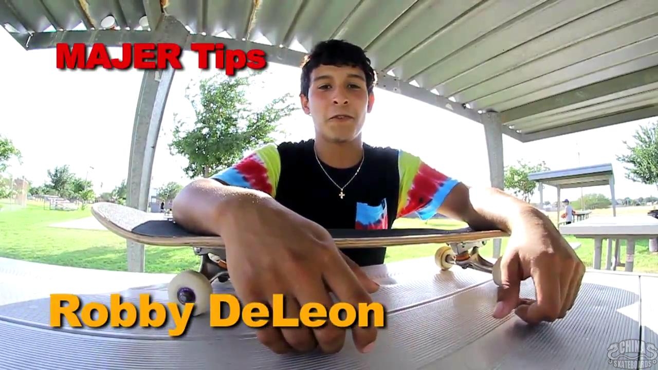  动作 滑板 教学 Boneless 360  Robby DeLeon