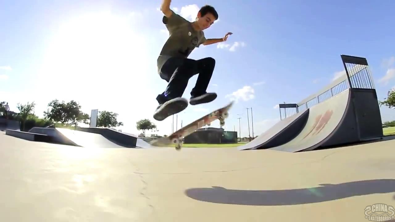 【滑板动作教学】 frontside bigspin -- mikey white