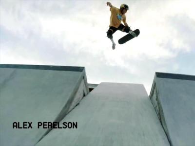 Space Invaders 第四集：Bob 后院的超高水泥碗池