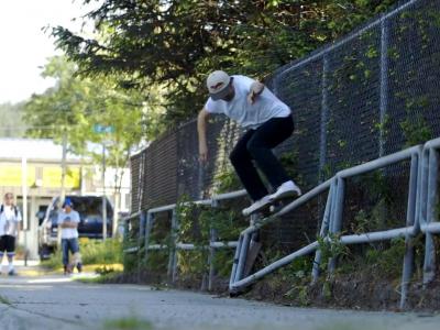 奥地利红牛：滑在无尽夏日的阿拉斯加 第一集