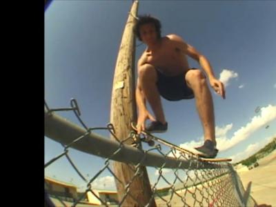  Quick Fix :新人Peter Woychick 个人滑板片段