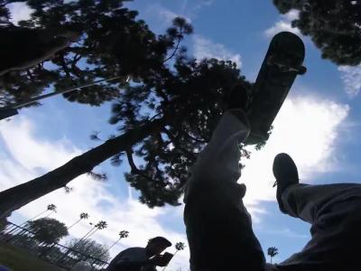 Carlos Lastra 第一视觉板场滑板片段