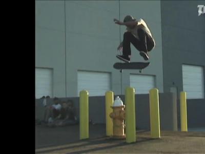 Pyramid Country 最新团队影片「Distant Mind Terrain」