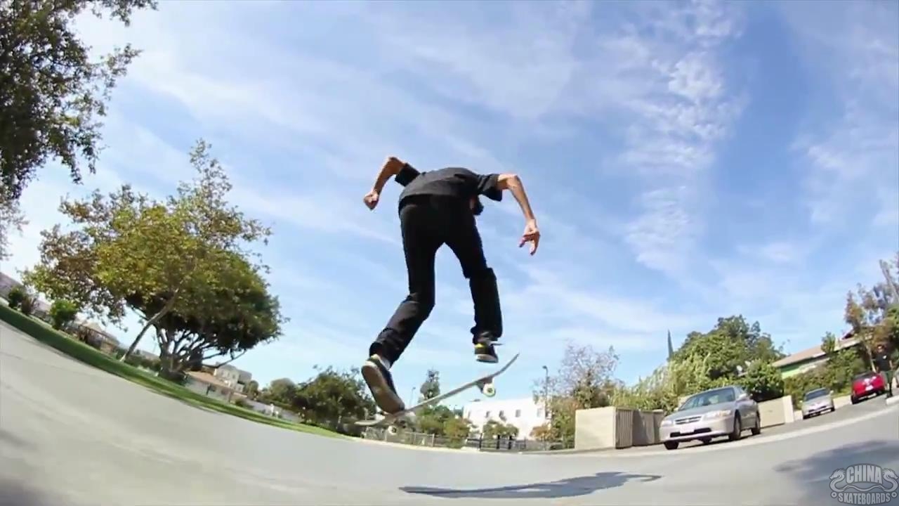  滑板 动作 教学 Fakie Full Cab Late Flip