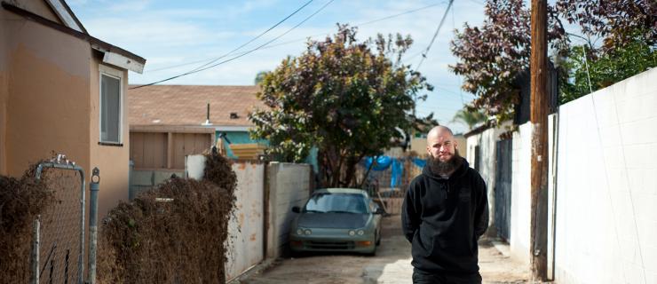 【盘问】在社会现实中生存的滑板人Taylor Nawrocki，跳出井底