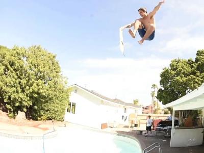 Independent圣地亚哥「Dolphin Pool」疯狂派对