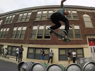  Element x NJ 滑板店联手合作活动，Ray Barbee现场助兴