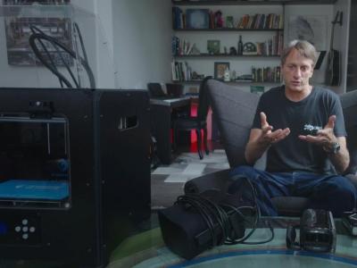 传奇滑手Tony Hawk爱高科技