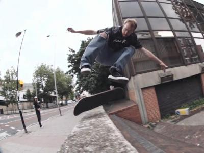 HUF X Thrasher联合呈现，20天滑遍欧洲影片「Tour de Stoops」