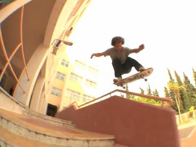 Bru-Ray: 重量级滑板队伍侵袭希腊雅典，左即是右，右即是左