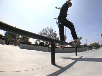 Blind Damn剪辑：Zach Doelling玩转Ponderosa板场