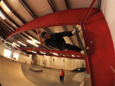 弧面风格滑手Oskar Rozenberg最新个人影片「Lil Guben」