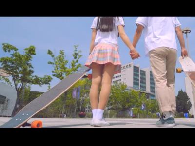 韩国首尔大学长板情侣小清新秀恩爱，残忍秒杀单身狗！