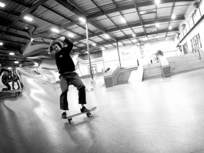 New Balance Numeric滑板队Berrics板场Powerslide大比拼！