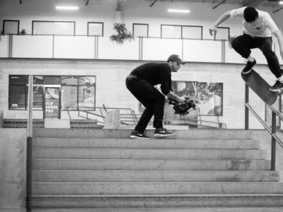 Berrics「技能锁定」-Chris Wimer挑战Kickflip Crooked Grind 