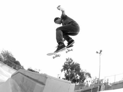 Berrics：Next New Wave新人板场杀手-Maurio McCoy