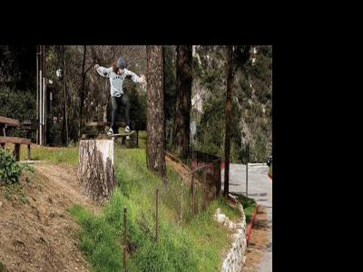 Mull氏滑板兄弟最新影片「New Driveway」，大哥Dave Mull个人片段