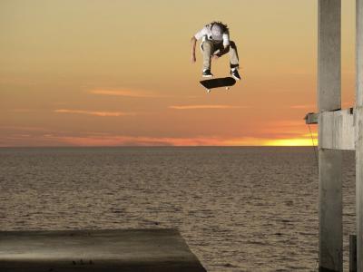 奥地利红牛：俄罗斯寒冬的滑板圣地|第二章