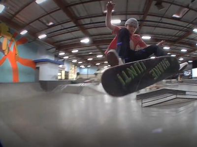 CJ Collins最新Berrics板场[Bangin!]