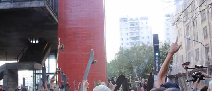 2017 巴西圣保罗世界滑板日-亡命司机开车冲撞刷街滑手