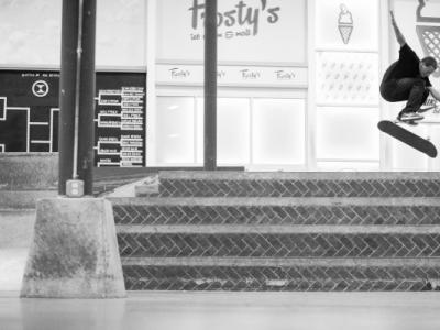 Berrics「技能锁定」-Yoshi Tanenbaum挑战跟翻大乱！